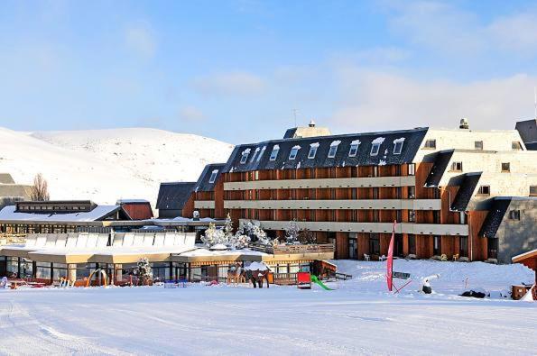 Le Nabias 1450 Hotel Genos Luaran gambar