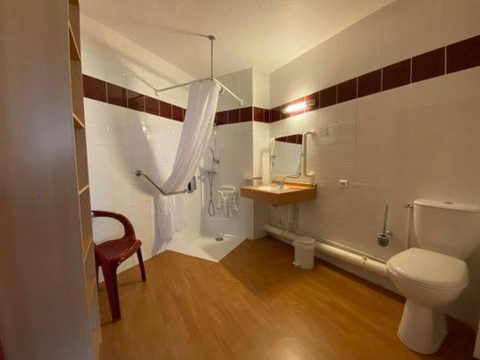 Le Nabias 1450 Hotel Genos Luaran gambar
