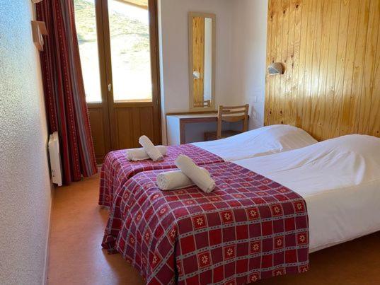 Le Nabias 1450 Hotel Genos Luaran gambar