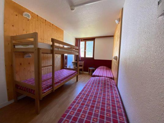 Le Nabias 1450 Hotel Genos Luaran gambar